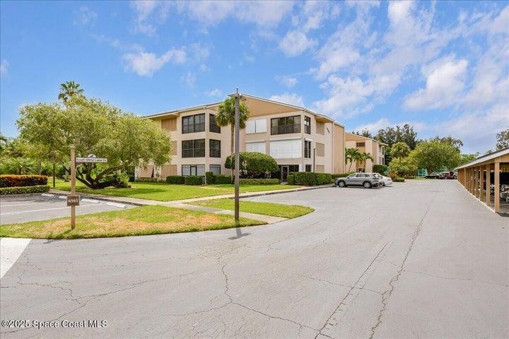 6165 S Mirror Lake Drive 103, Sebastian, FL, 32958 photo 3