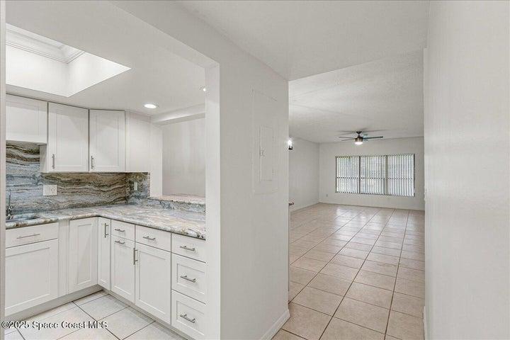 6165 S Mirror Lake Drive 103, Sebastian, FL, 32958 photo 8
