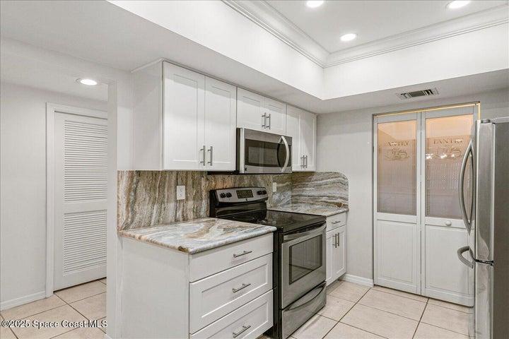 6165 S Mirror Lake Drive 103, Sebastian, FL, 32958 photo 11