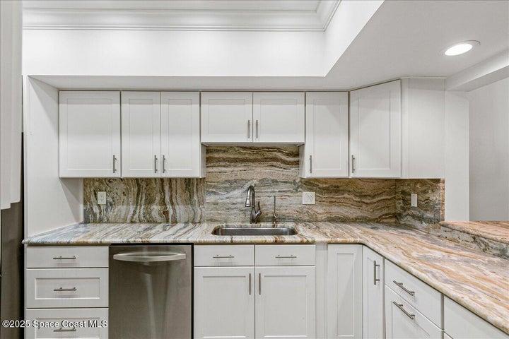 6165 S Mirror Lake Drive 103, Sebastian, FL, 32958 photo 16