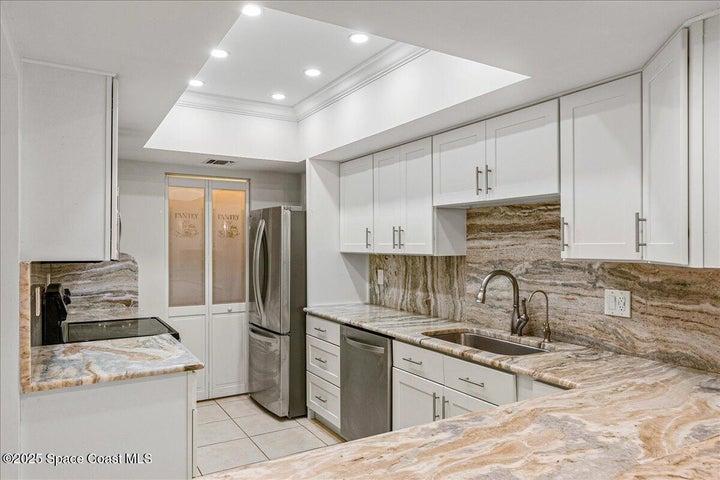 6165 S Mirror Lake Drive 103, Sebastian, FL, 32958 photo 17