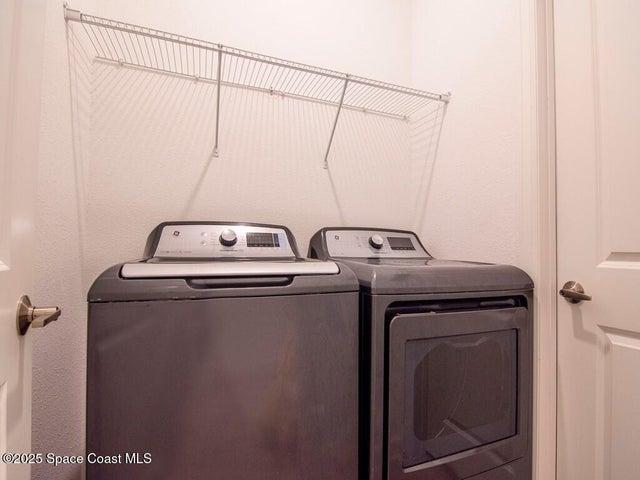 Laundry Main Floor