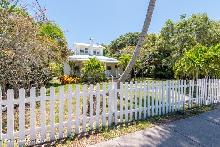 2101 Vernon Place, Melbourne, FL, 32901 photo 2