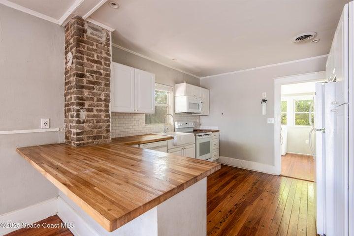 2013 Vernon Place, Melbourne, FL, 32901 photo 13