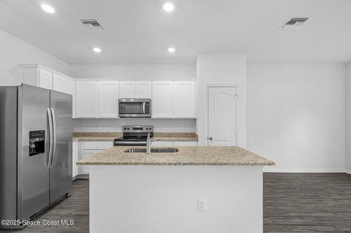 1046 Barbados Avenue SE, Palm Bay, FL, 32909 photo 3