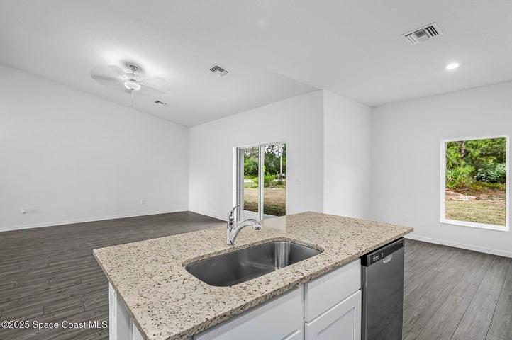 884 Aruba Avenue SE, Palm Bay, FL, 32909 photo 5
