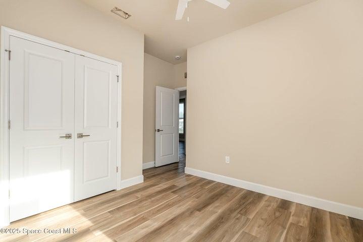 Guest bedroom