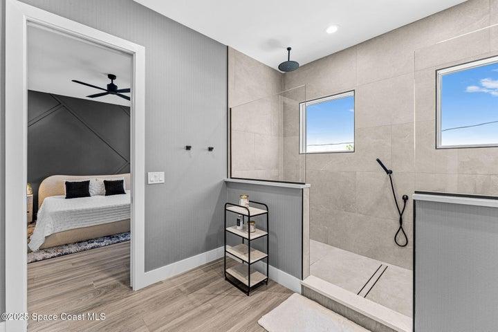 Primary En-Suite