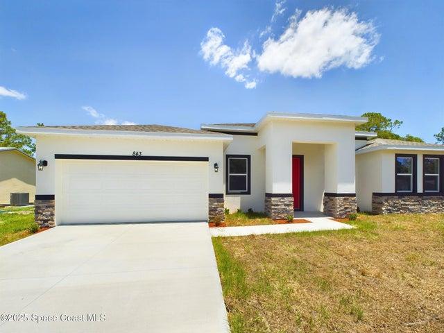 692 Mistletoe Street SW, Palm Bay