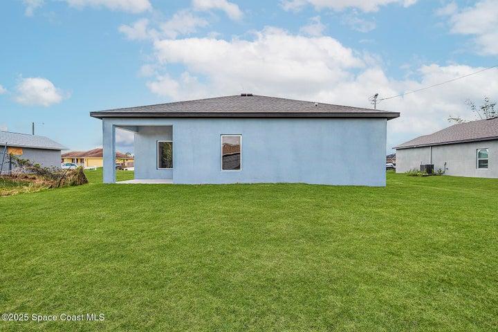 Photo is not of actual dwelling