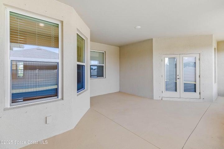 7075 Serpentine Court, Grant-Valkaria, FL, 32949 photo 3