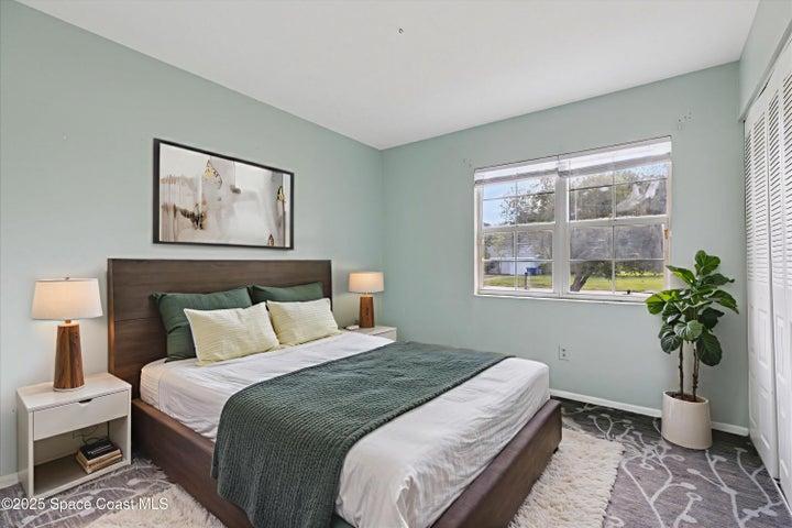 Guest bedroom 1