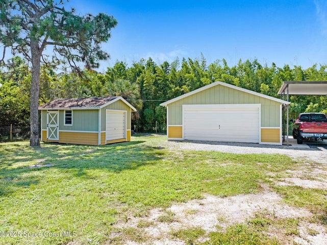 6570 Whispering Pines Lane, Grant, FL, 32949 photo 5