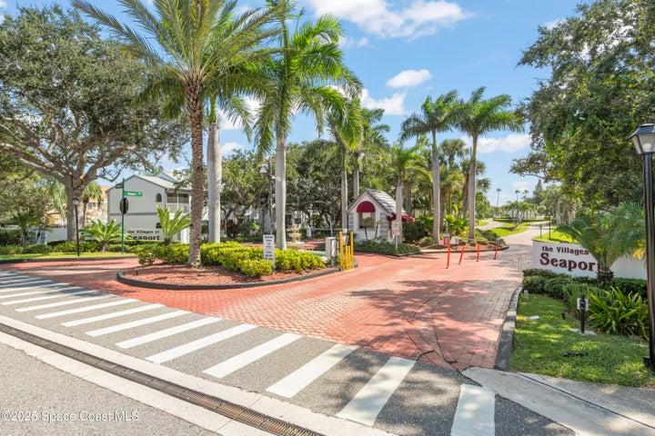 171 Seaport Boulevard 34, Cape Canaveral, FL, 32920 photo 3