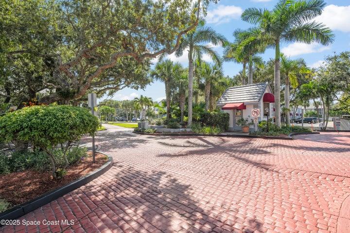 171 Seaport Boulevard 34, Cape Canaveral, FL, 32920 photo 4