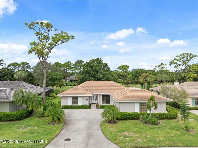 110 Prestwick Circle, Vero Beach