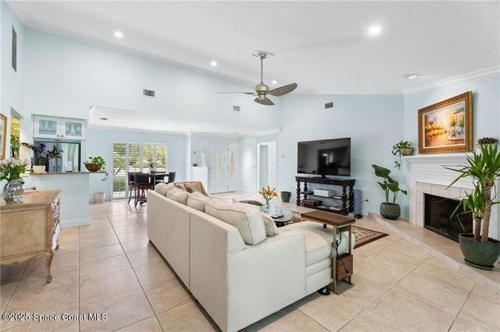 110 Prestwick Circle, Vero Beach, FL, 32967 photo 8