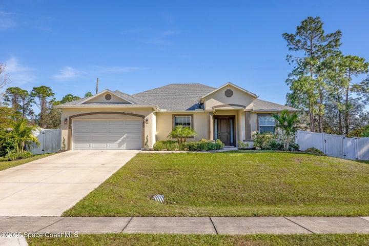 171 Hurley Boulevard SW, Palm Bay