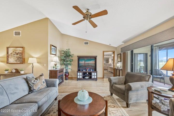 1311 Island Green Drive NE B2-12, Palm Bay, FL, 32905 photo 4