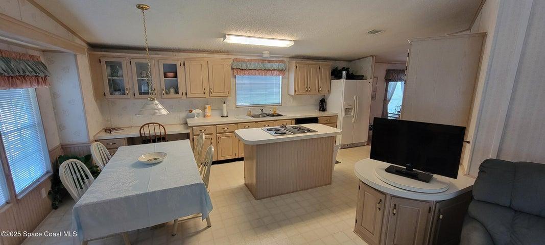 474 Marlin Circle, Barefoot Bay, FL, 32976 photo 6