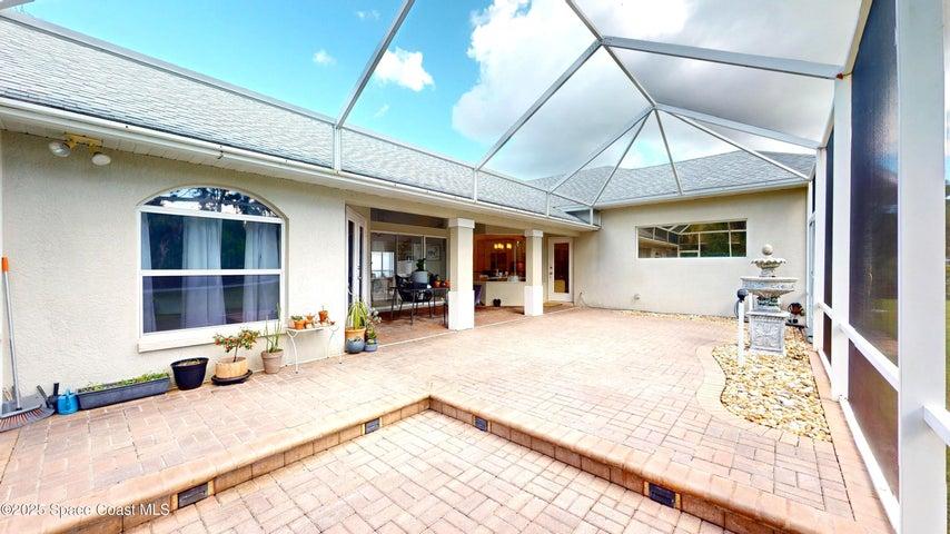 3886 Peacock Drive, Melbourne, 32904 photo 40