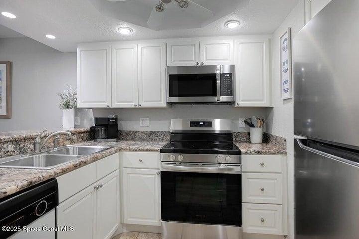 5350 Ocean Beach Boulevard 207, Cocoa Beach, FL, 32931 photo 3