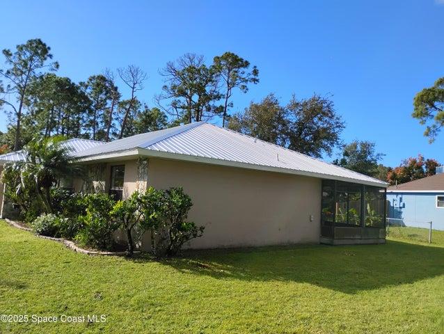 254 Emerson Drive NW, Palm Bay