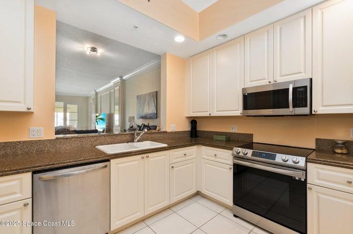 17 Harbour Isle Drive W Ph03, Hutchinson Island, FL, 34949 photo 14