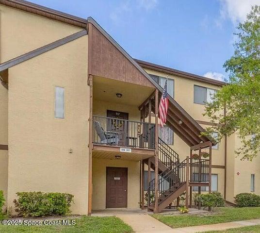 7801 Maplewood Drive 916, Melbourne