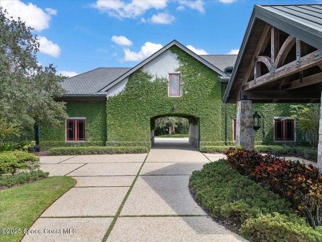 586 Wethersfield Place, Melbourne, FL, 32940 photo 11