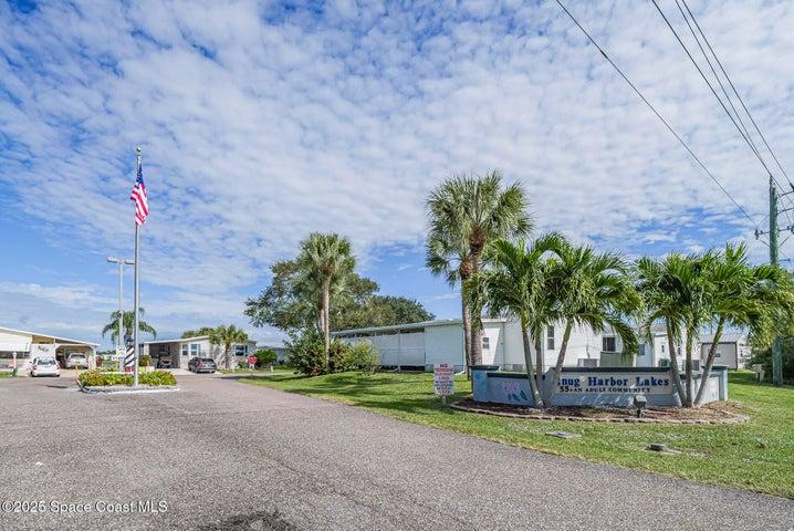 7620 Boxelder Road E, Micco, FL, 32976 photo 5