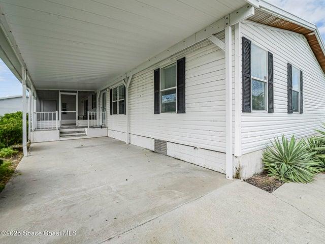 7620 Boxelder Road E, Micco, FL, 32976 photo 3