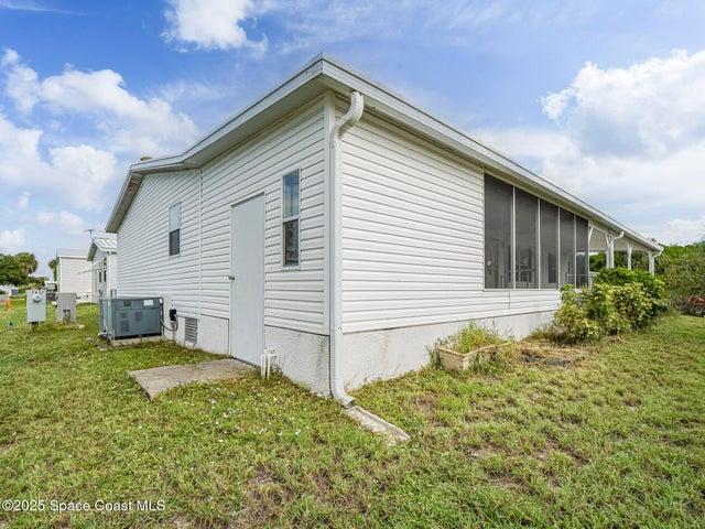 7620 Boxelder Road E, Micco, FL, 32976 photo 36