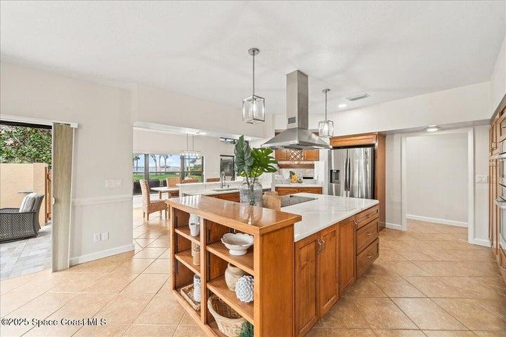 208 The Road To Waterford Bay C-2, Melbourne Beach, FL, 32951 photo 10