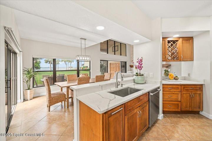 208 The Road To Waterford Bay C-2, Melbourne Beach, FL, 32951 photo 8