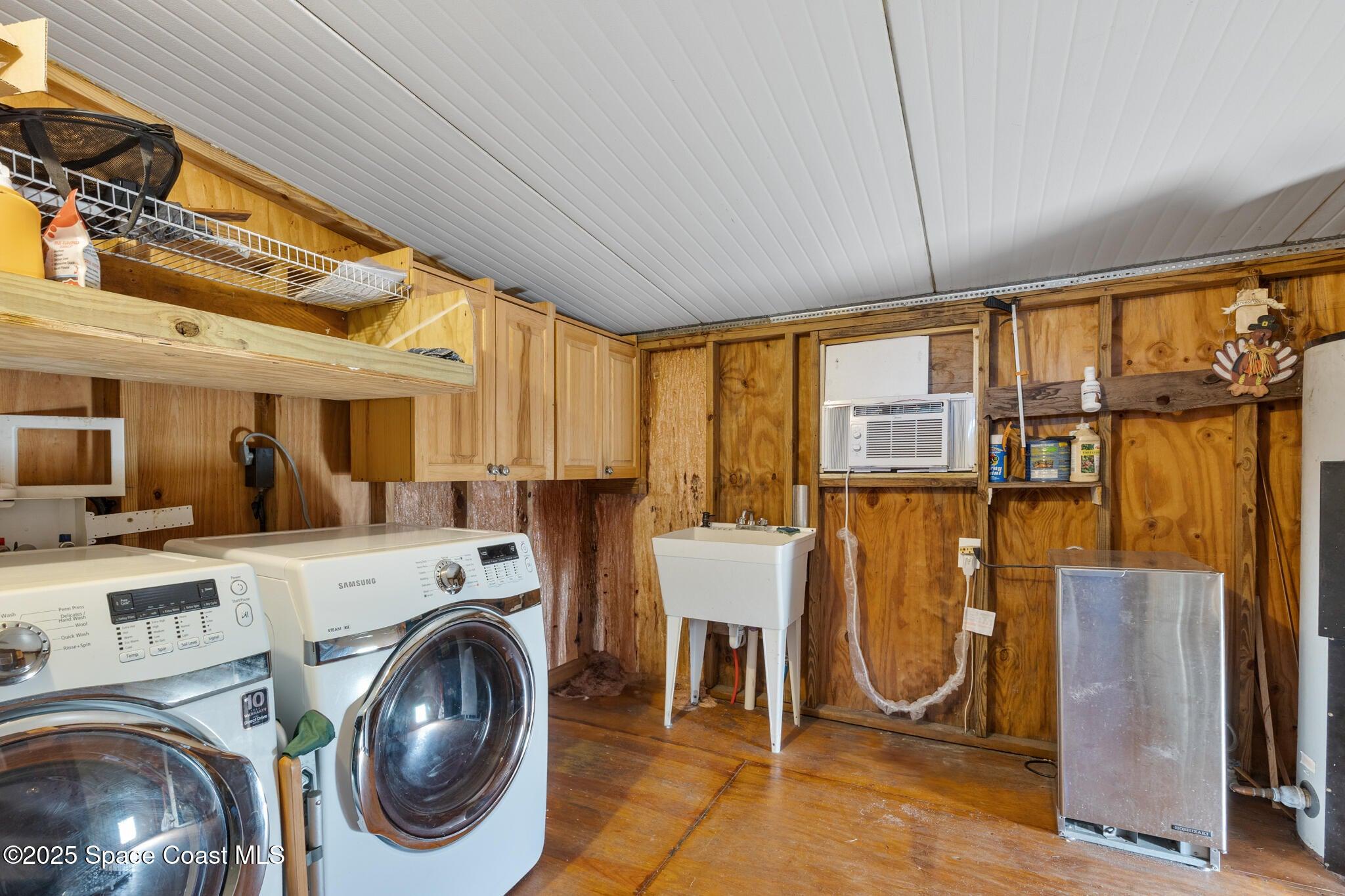 utility/laundry room
