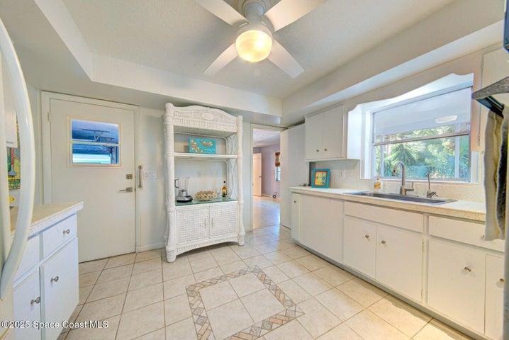 6545 Floridana Avenue, Melbourne Beach, FL, 32951 photo 3