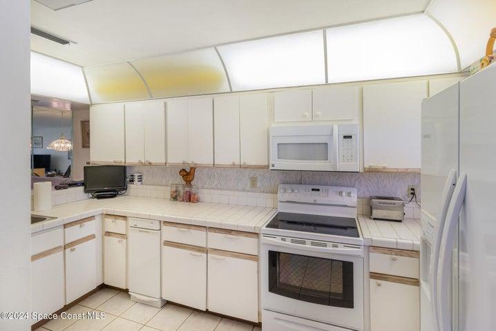 2160 N Hwy A1a 302, Indialantic, FL, 32903 photo 13