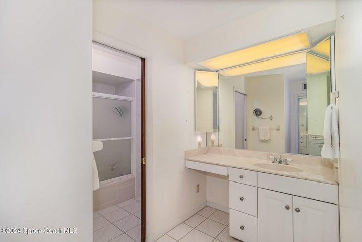 2160 N Hwy A1a 302, Indialantic, FL, 32903 photo 19