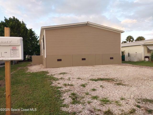 2534 Amberly Road NE, Palm Bay