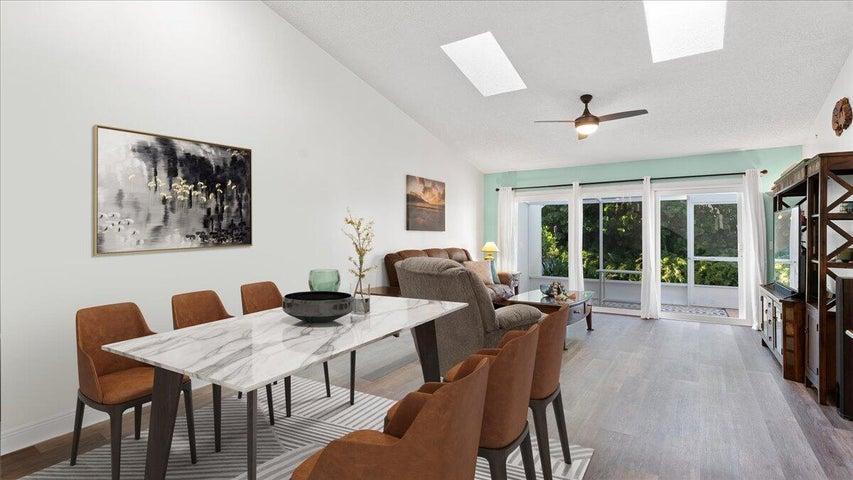 Virtual staged Dining area