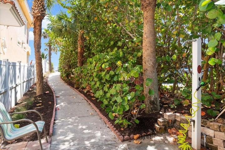 Private beach Access