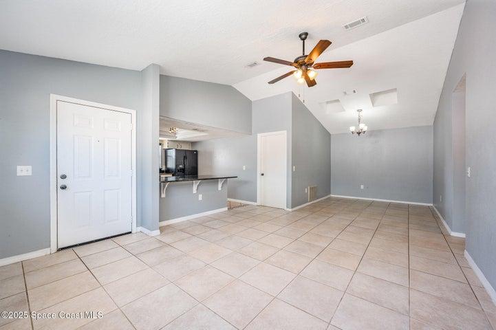 4006 Dewberry Circle, Melbourne, FL, 32901 photo 4