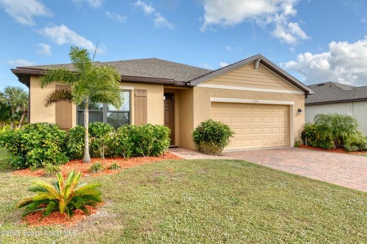 7339 Tourmaline Drive, Grant-Valkaria, FL, 32949 photo 2