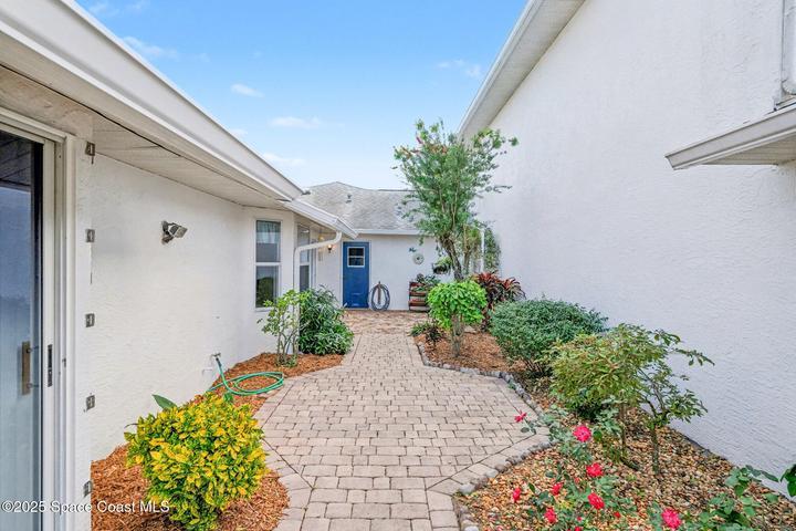 904 Maplewood Court, Melbourne, FL, 32940 photo 4