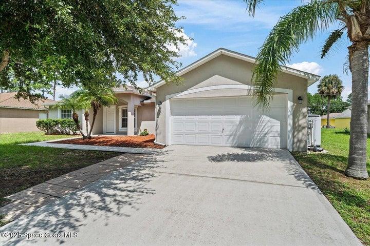 433 Haleybury Street SW, Palm Bay, FL, 32908 photo 2