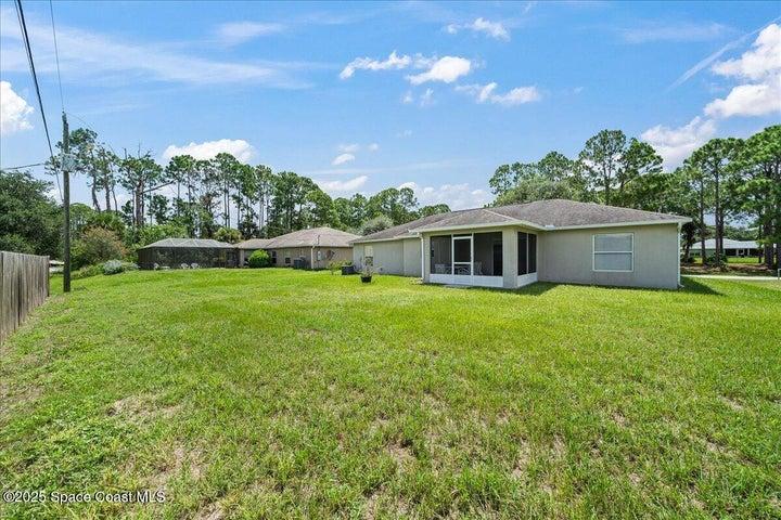 433 Haleybury Street SW, Palm Bay, FL, 32908 photo 6