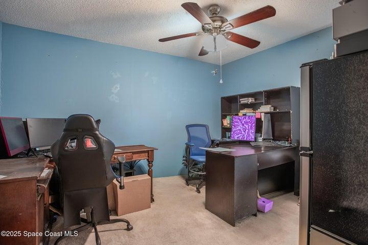 Bedroom 4/Office
