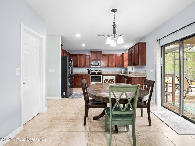 850 Fiddleleaf Circle, Melbourne, FL, 32904 photo 9