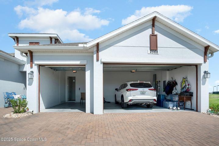 2568 Millennium Circle, Melbourne, FL, 32940 photo 2
